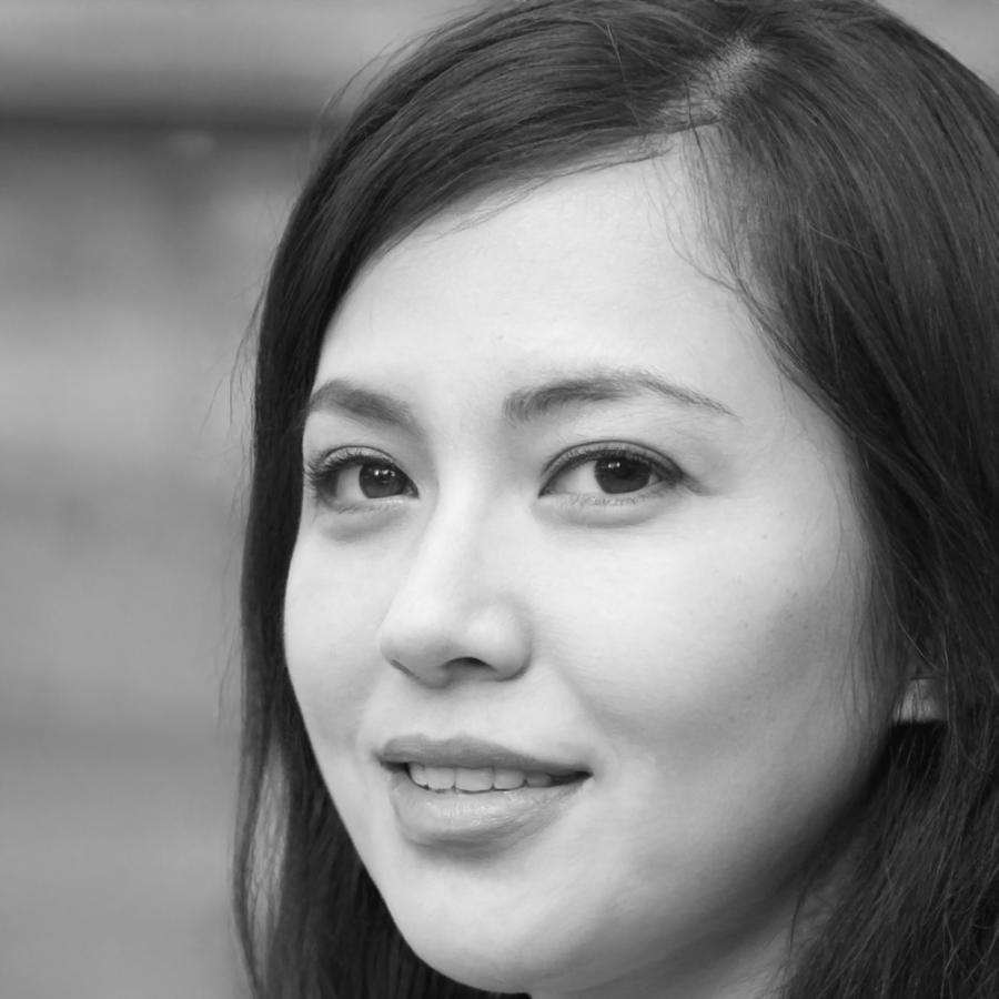 Portrait of Isla Kowalski, investment planning advisor