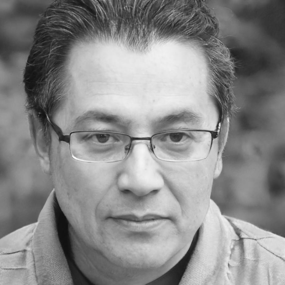 Portrait of Kieran Blackwood, online business finance specialist